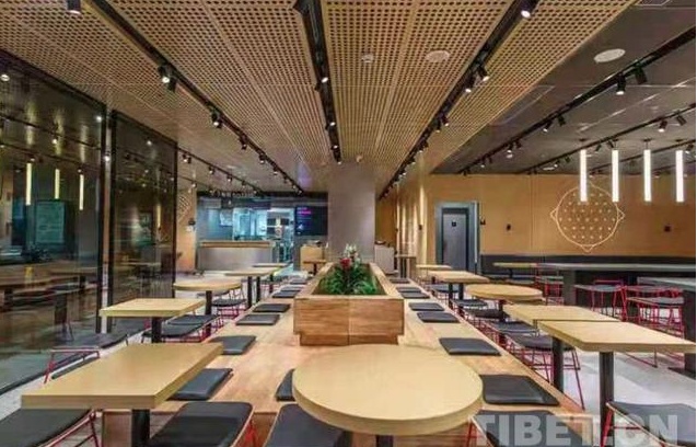 洋气特色创意餐厅店名：时尚又吸引人（嘎嘣脆饭店）