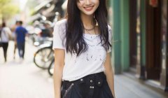 简短可爱网名呆萌的昵称推荐：企鹅摇摇摆/辅助吃草莓等